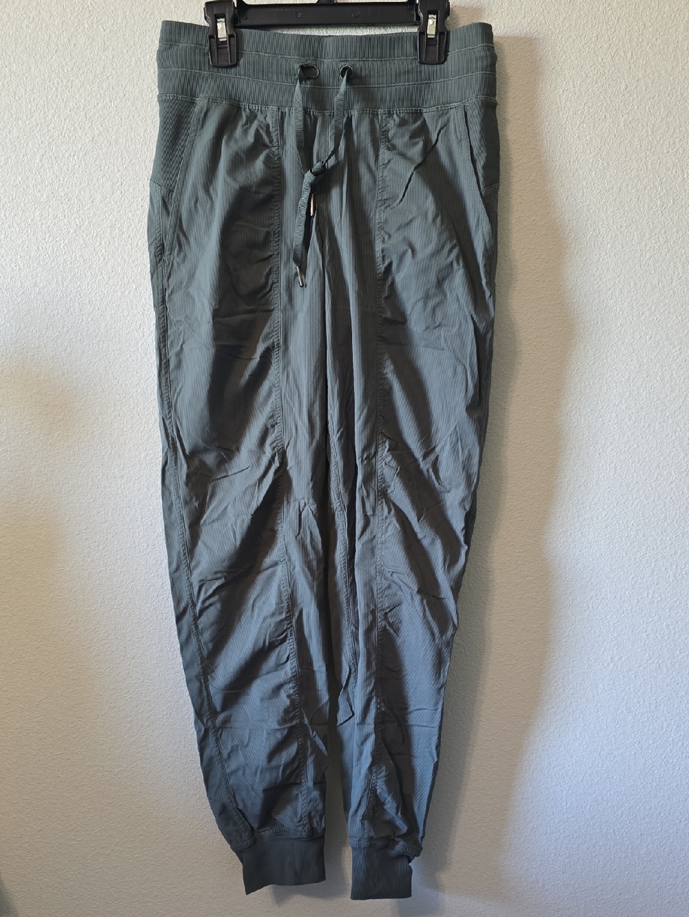 lululemon athletica Olive Green Drawstring Joggers